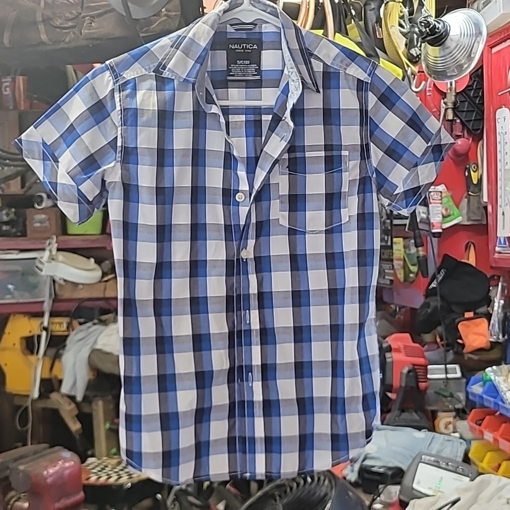 Nautica button down (boys)